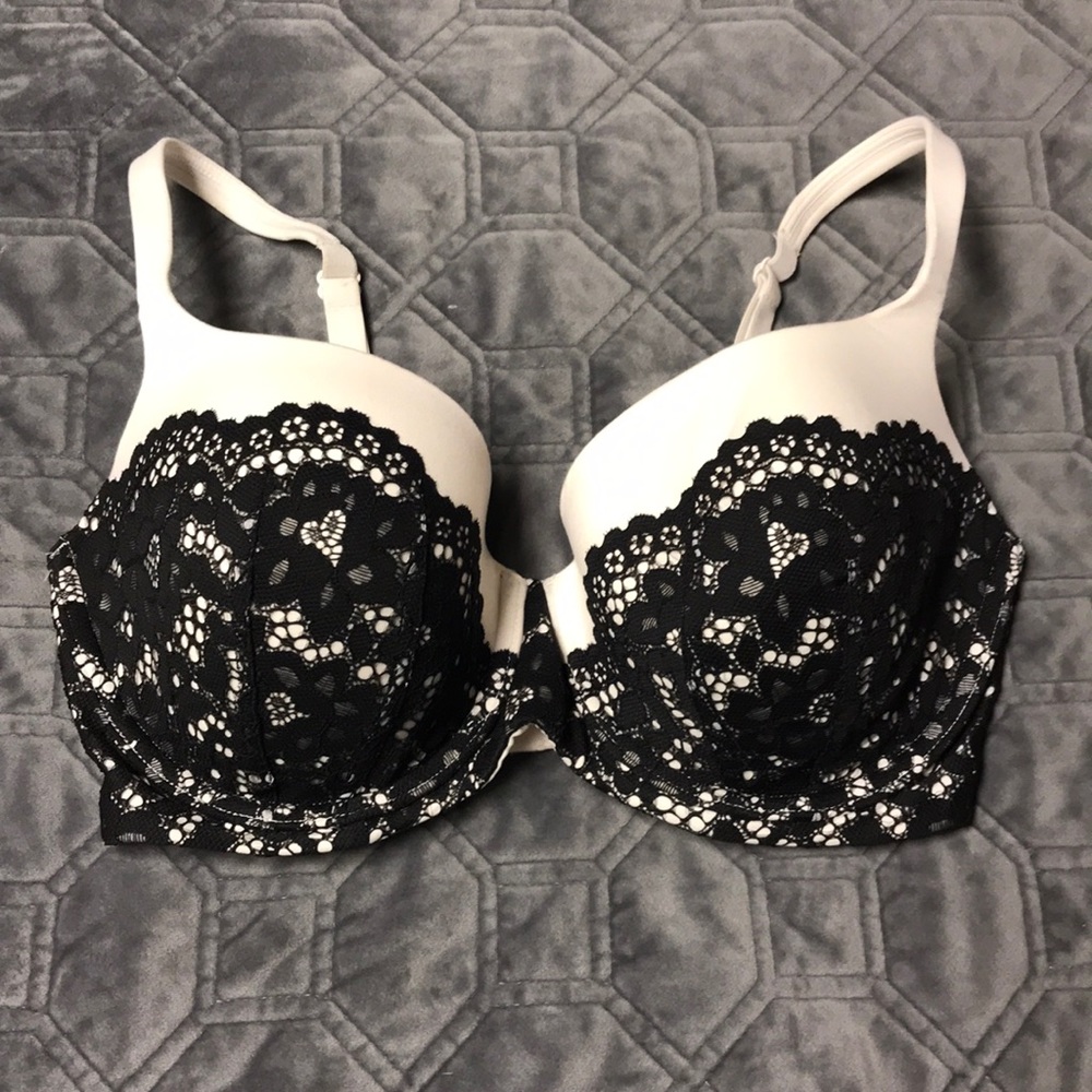 Victoria’s Secret bra